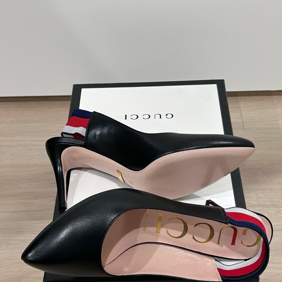 Gucci Sylvie Pumps - Picture 6 of 7